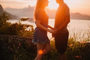 こんな元カノとなら復縁したい!振った彼から見て脈ありの元カノとは