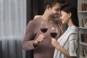 相手を惚れさせる待ち受けを一挙紹介!愛され女子だけが知る彼氏を本気にさせる内緒の方法とは?