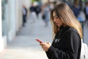 元彼の写真を残す?捨てる?各々のメリットを比較!写真データを消しやすいタイミングや運気が上がる処分方法