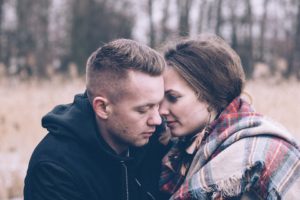 別れの危機を乗り越えたカップルの特徴は?別れ話から復活できる話し合い方と男の気持ちを変えた彼女の一言