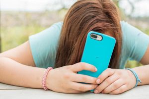 lineが返ってこないのはなぜ?急に面倒くさくなる男性心理・返信しない理由・彼が返事をしたくなるコツを説明