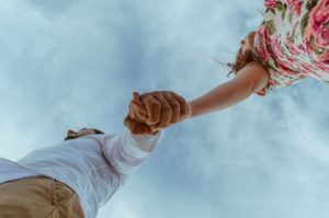 彼から「会おう」と誘われたい!デートや旅行に誘われるために必要な事をタロットで鑑定します