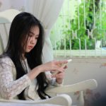 自分からはもう連絡しない方がいい?LINEを送ったら彼は正直どう思う?【迷った時の恋愛タロット占い】